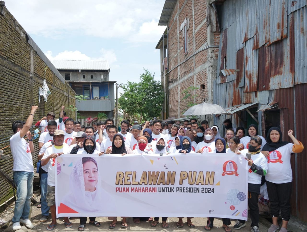 Relawan Puan Sulsel menggelar serangkaian aksi di Kabupaten Gowa untuk memperluas dukungan pada Ketua DPR RI Puan Maharani jadi capres.