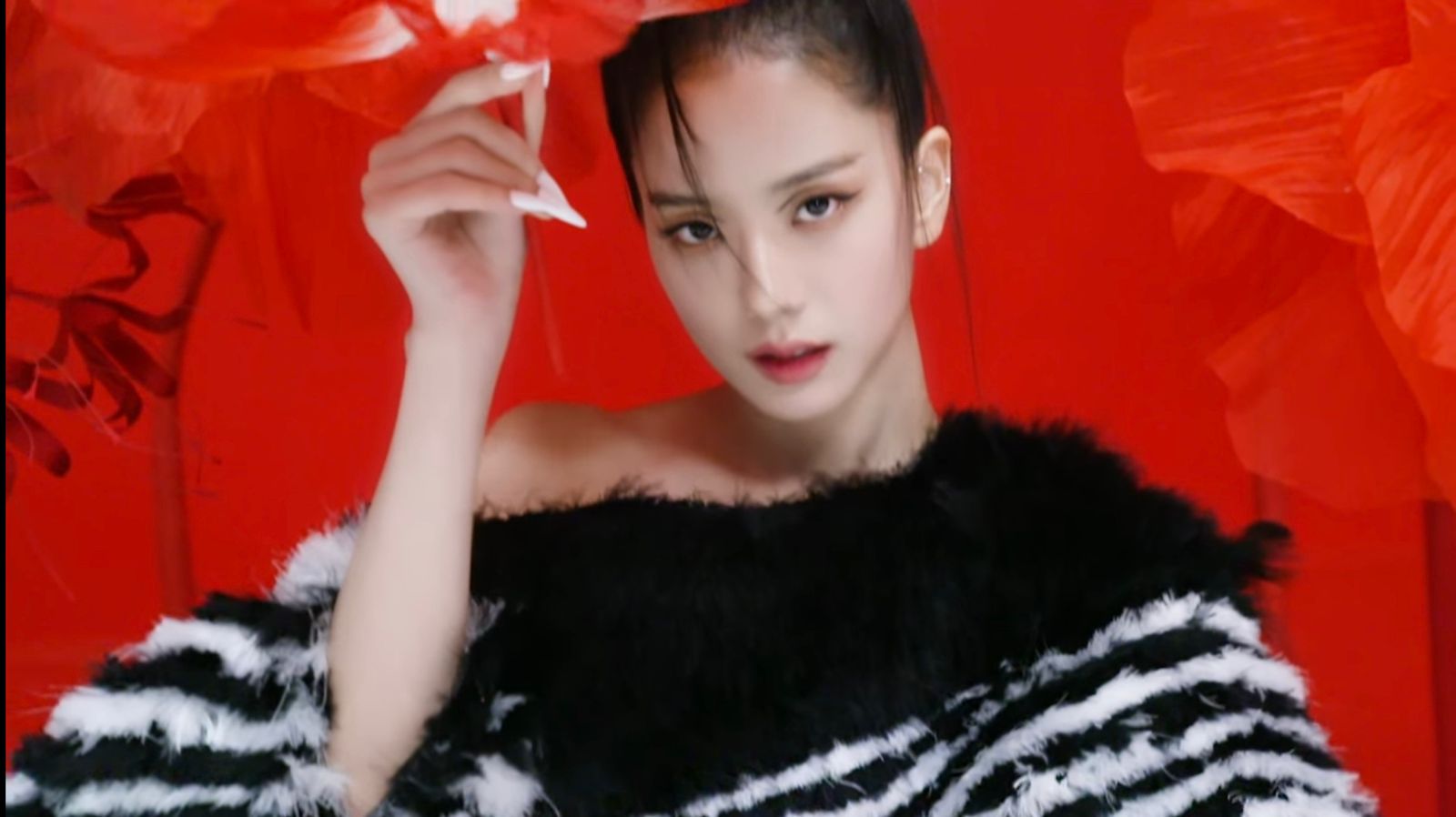 Jisoo Blackpink merilis teaser pertama dari album debut solo 