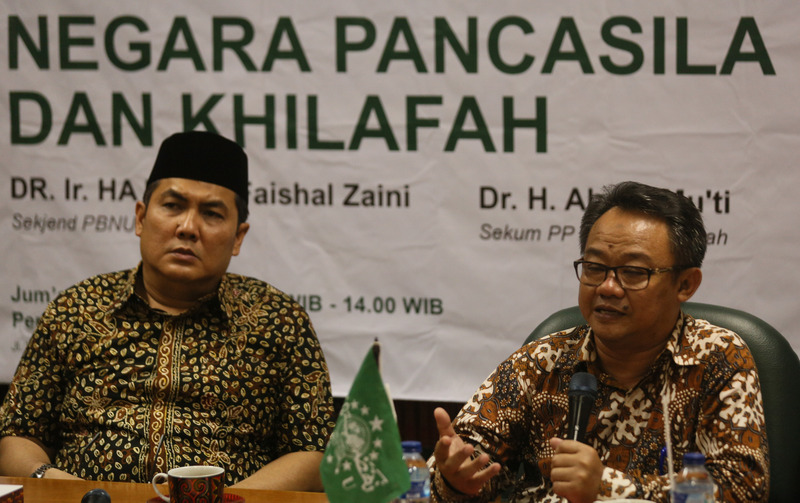 Sekretaris Umum PP Muhammadiyah Abdul Mu'ti (kanan).