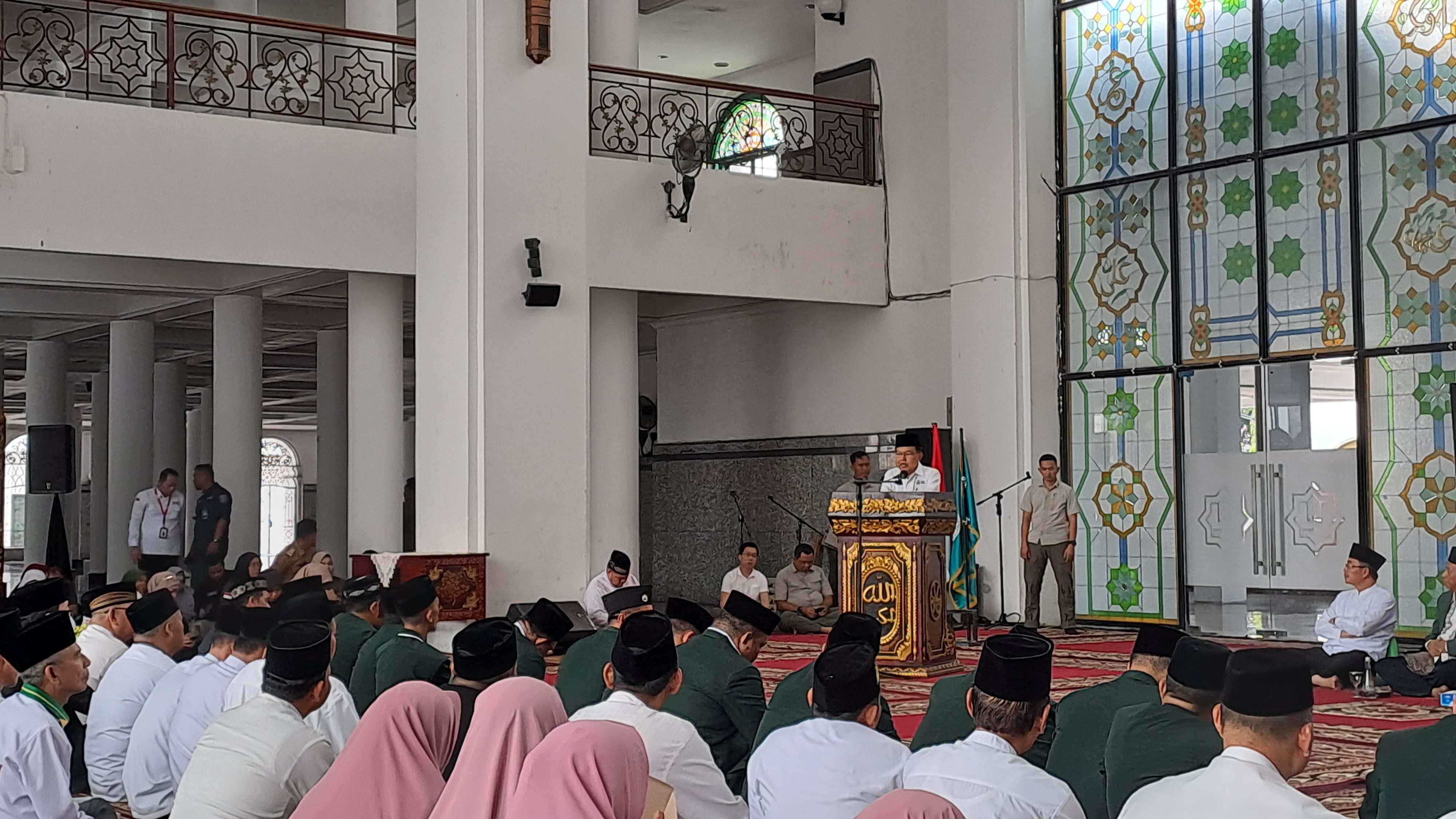 JK Ajak Masyarakat Tingkatkan Kemakmuran Masjid