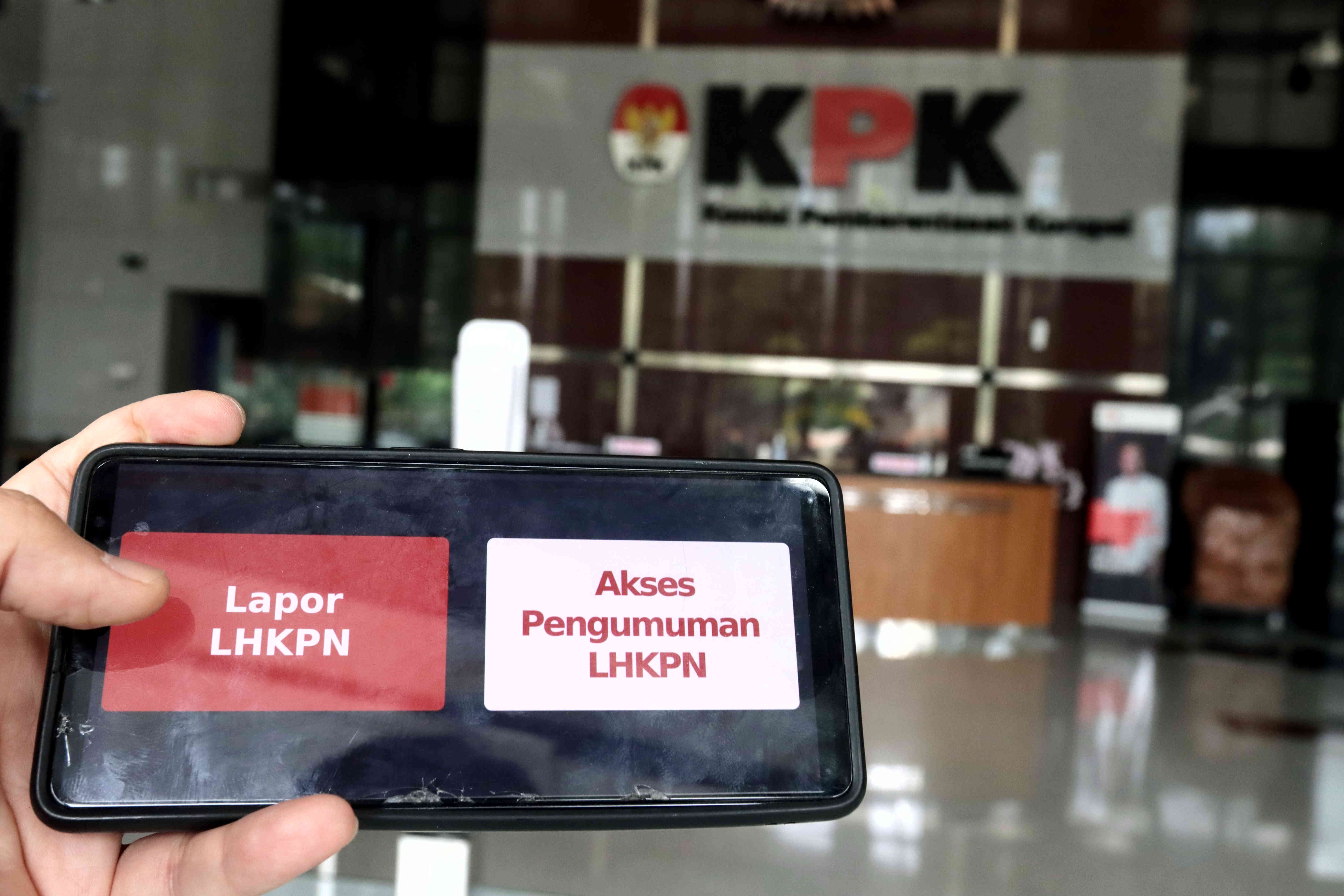 Tinggal 33 ribu pejabat negara yang belum menyerahkan LHKPN.