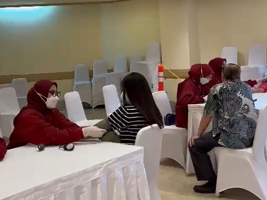 Good Doctor mendukung Danamon dan Adira Finance dalam penyelenggaraan sentra vaksinasi booster selama empat hari di Jakarta.
