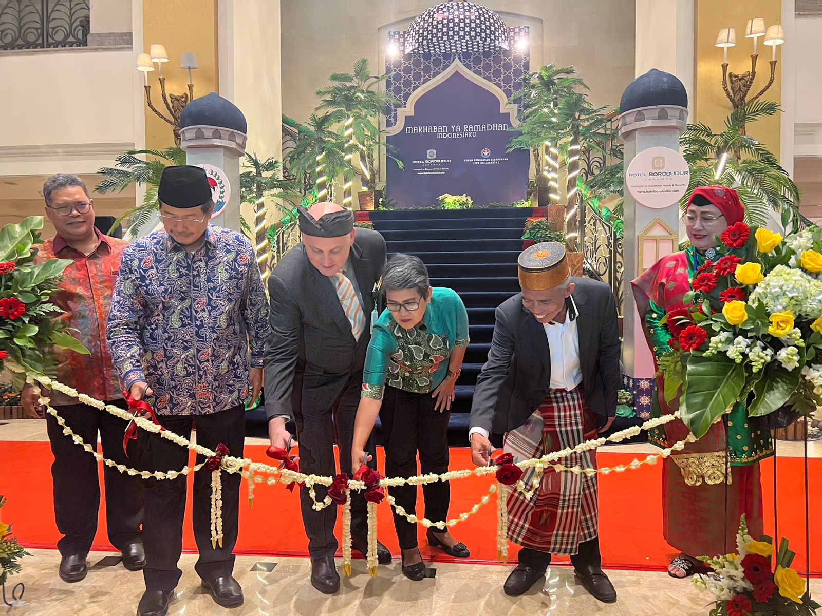 Semarak ulang tahun ke-49 Hotel Borobudur Jakarta yang resmi dibuka pada Kamis (16/3/2023).