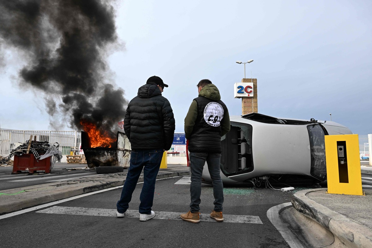 Demonstrasi buruh di Prancis.