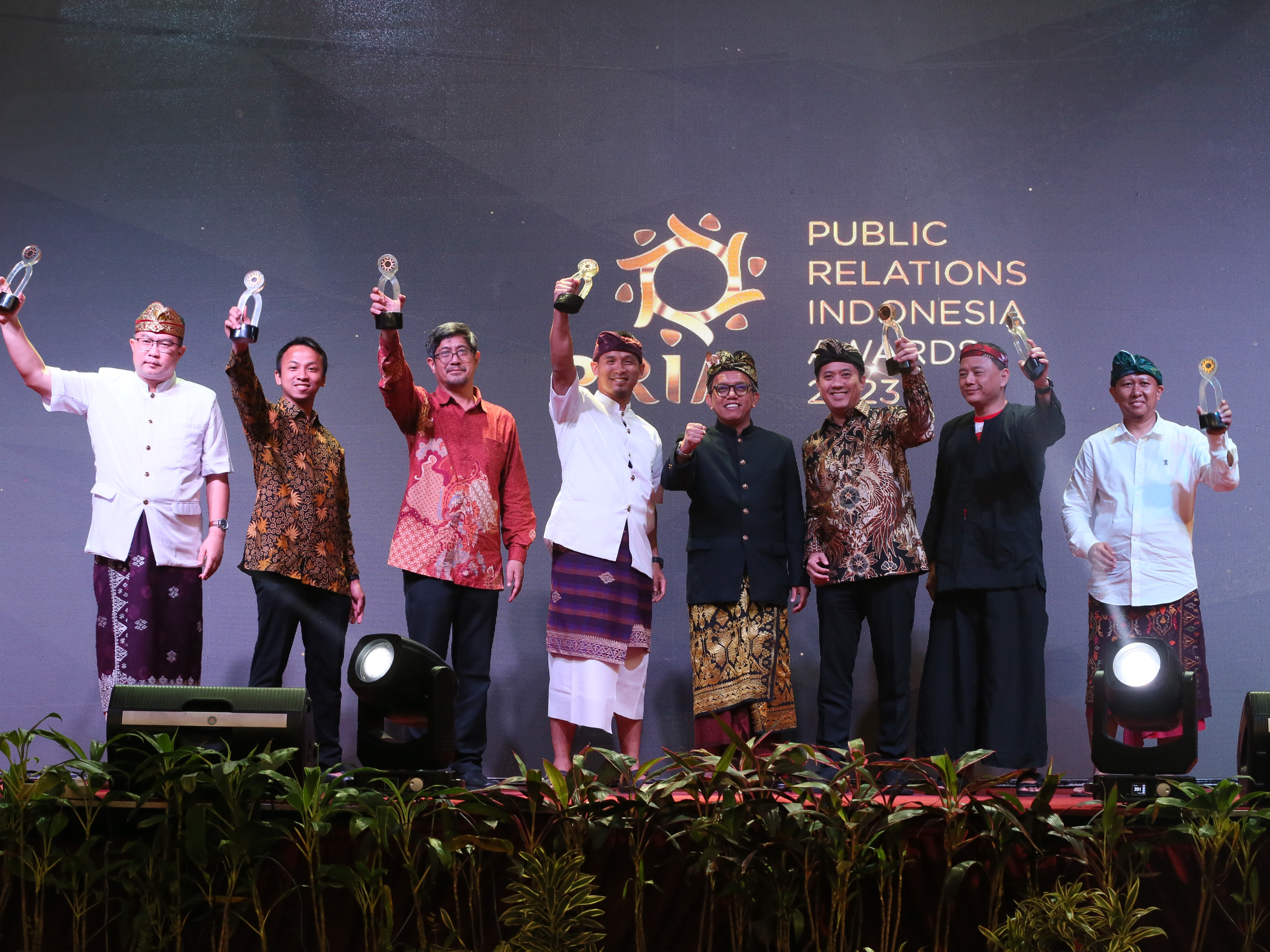 Ada sembilan penghargaan yang diraih Indihome sehingga disematkan juga PR dengan realisasi program terbaik kategori BUMN.