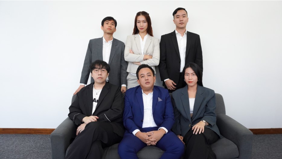 Tim Inti manajemen Emerge Group