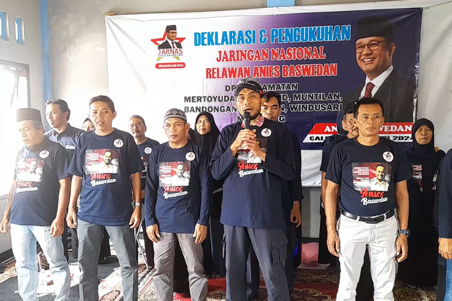 Jaringan Nasional Relawan Anies Baswedan memberikan dukungan kepada Anies Baswedan untuk menjadi calon presiden di 2024.
