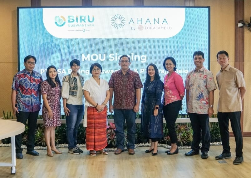 Perwakilan Torajamelo bersama perwakilan Delta Dunia Makmur dan BIRU setelah penandatanganan kerja sama. 