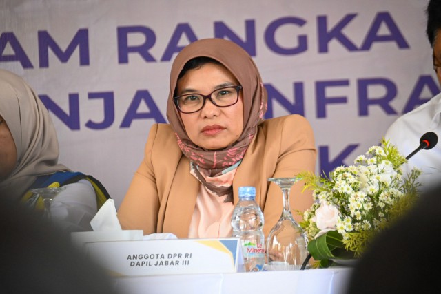 Anggota Komisi V DPR RI Neng Eem Marhamah Zulfah melakukan Kunjungan Kerja Spesifik (Kunspik) Tim Komisi V DPR RI ke Cianjur, Senin (20/3.