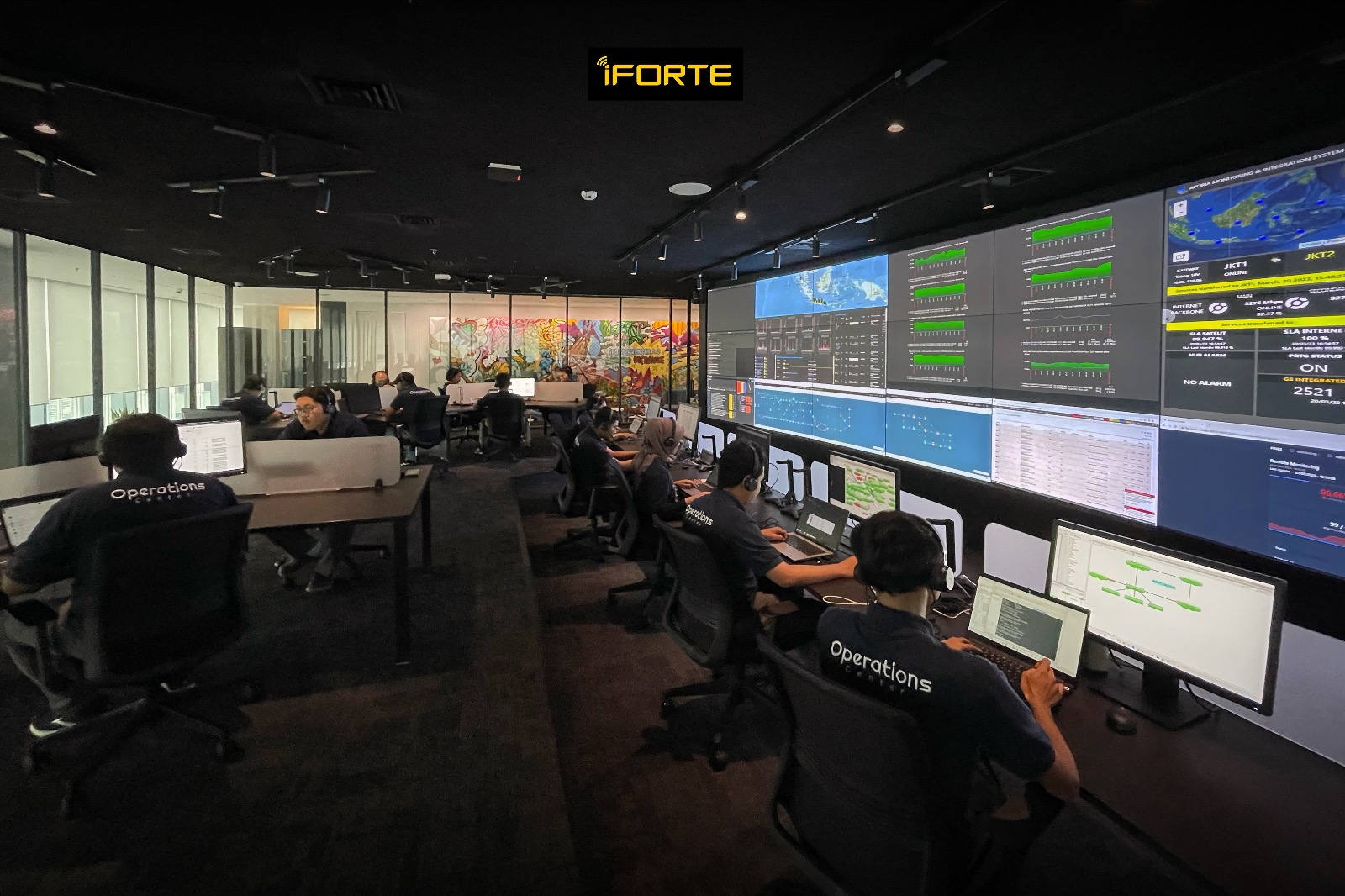 Perusahaan telekomunikasi iForte menempati kantor baru di kawasan Mega Kuningan, Jakarta.