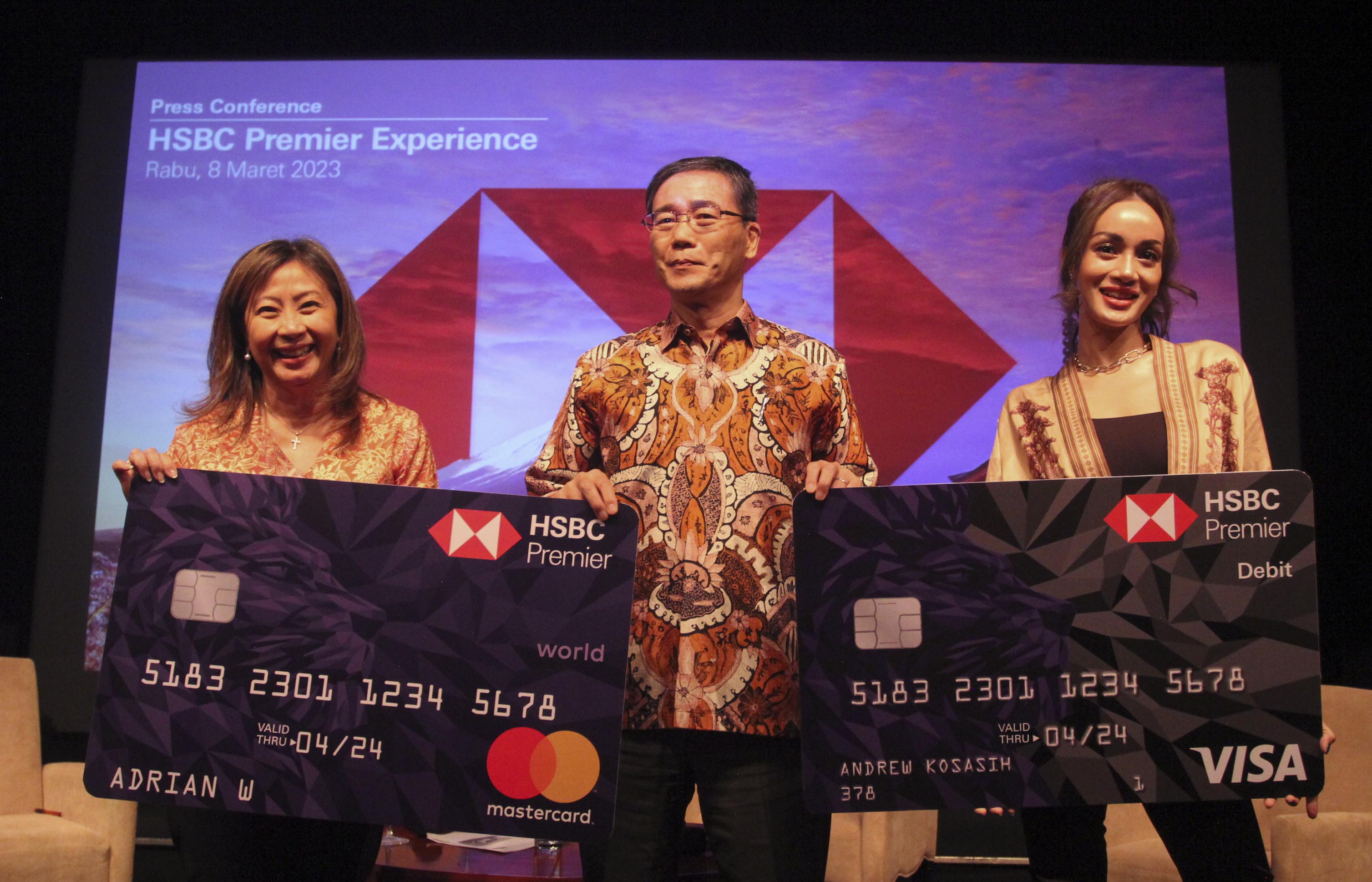 PT Bank HSBC Indonesia memaparkan pembaruan berbagai layanan HSBC Premier untuk nasabah tajir (affluent) Indonesia. 