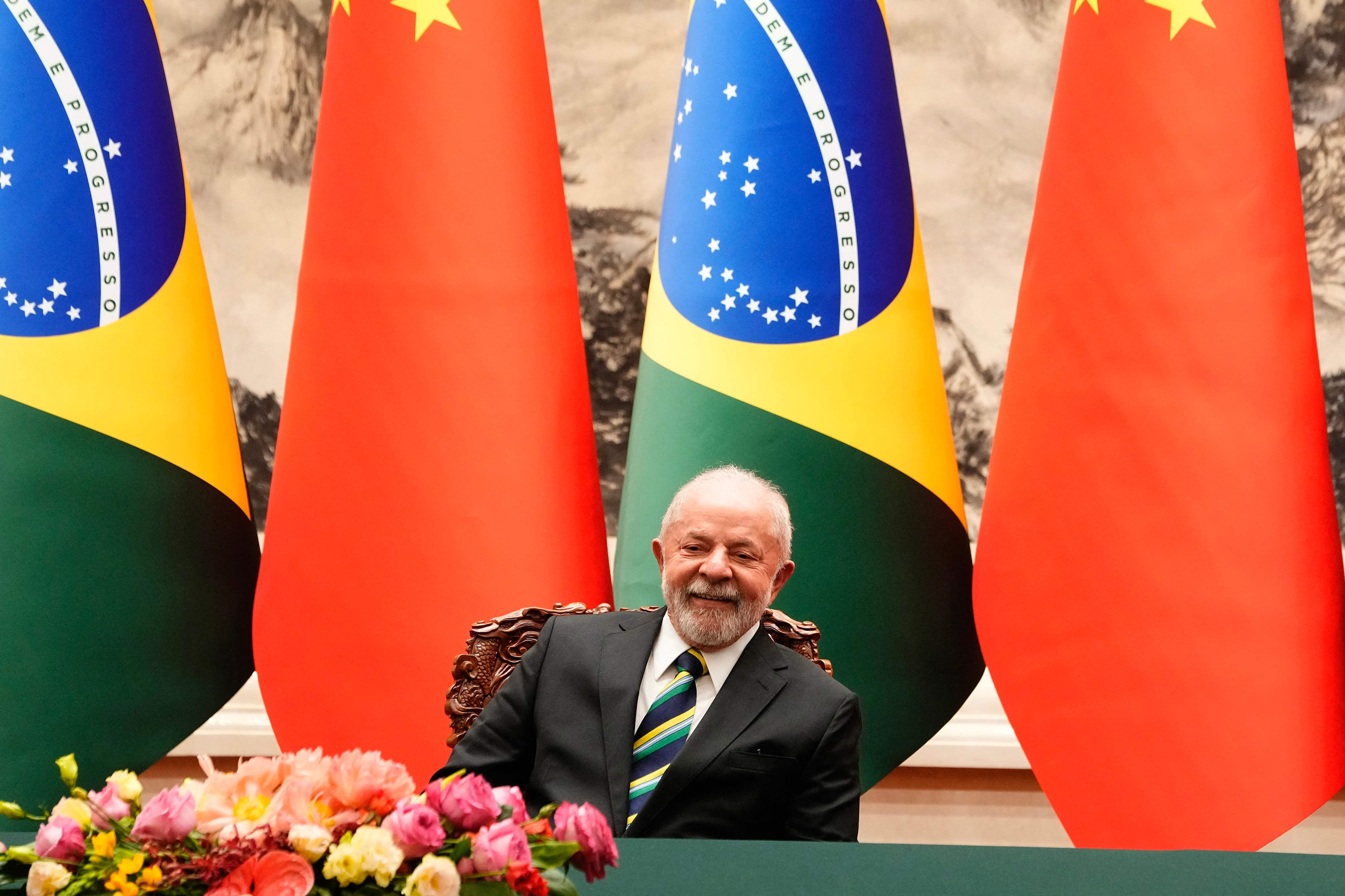 Presiden Brasil Luiz Inacio Lula da Silva saat bertandang ke Tiongkok