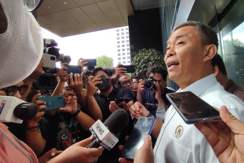 Ketua DPRD DKI Jakarta Prasetyo Edi Marsudi usai diperiksa KPK terkait korupsi Pulo Gebang.