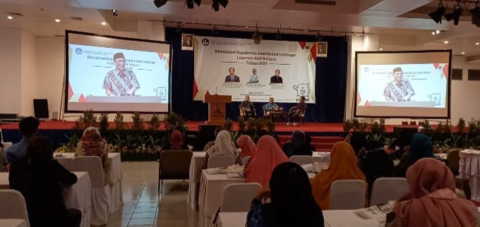 Badan  Pengembangan dan Pembinaan Bahasa meluncurkan aplikasi Halo Bahasa di Kota Tegal