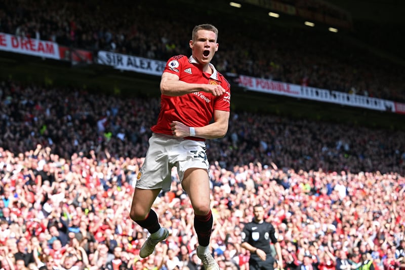 MU menang 2-0 atas Everton