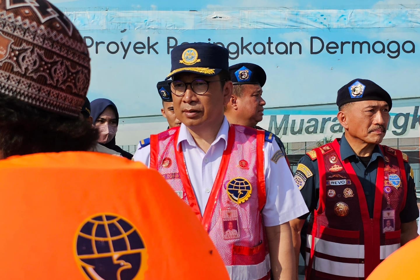 Direktur Jenderal Perhubungan Laut, Kemenhub, Arif Toha (tengah). 