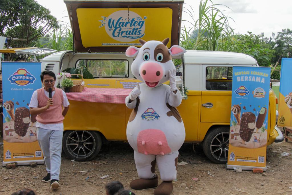 Campina Ramadan Berbagi yang diadakan oleh Campina.