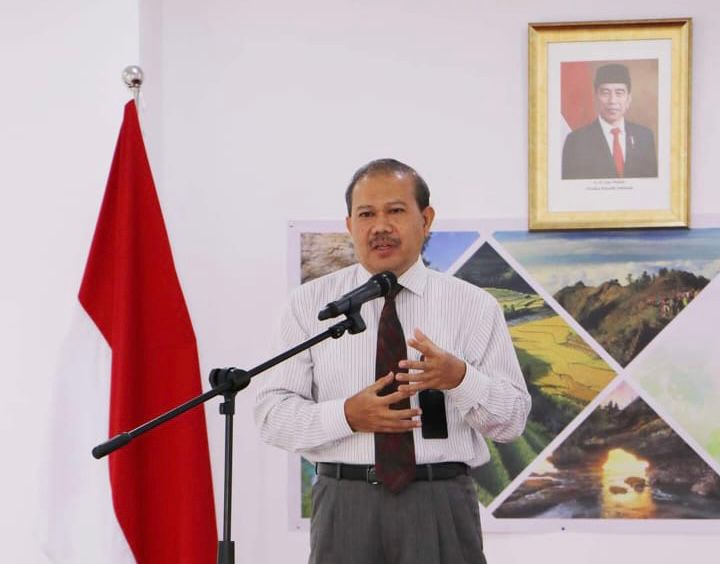 Dua orang ibu hamil dan seorang penyintas diabetes dari 542 Warga Negara Indonesia (WNI) berhasil dievakuasi dari Sudan. 