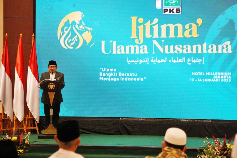 Ketua Umum PKB Muhaimin Iskandar menyampaikan pidato politiknya saat membuka Ijtima Ulama Nusantara di Jakarta, 