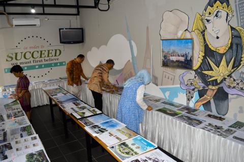 Ilustrasi penjurian Onduline Green Roof Award