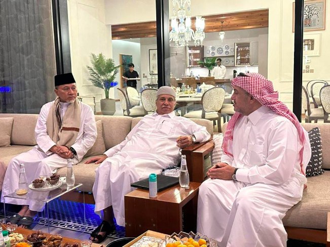 Mendag RI  Zulkifli Hasan, Mendag Arab Saudi Majid Bin Abdullah Al-Qasabi dan Mensesneg Arab Saudi Mohammad bin Abdul Malik Al Ash-Shaikh