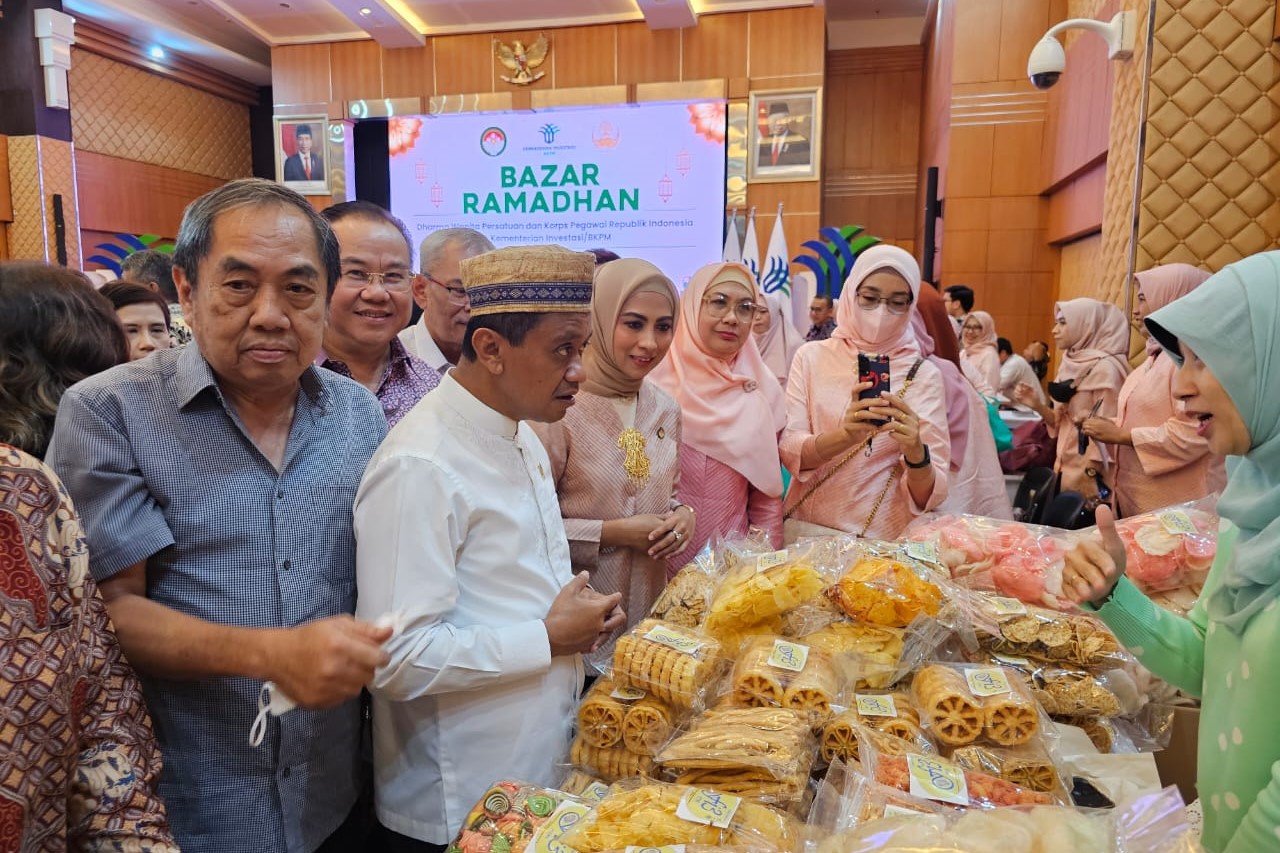 Bazar Ramadan 2023 yang diselenggarakan Dharma Wanita Persatuan dan Korps Pegawai Republik Indonesia Kementerian Investasi/BKPM.