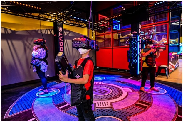  Tren teknologi VR (Virtual Reality) beberapa taun belakangan ini, menular ke mesin permainan game. 