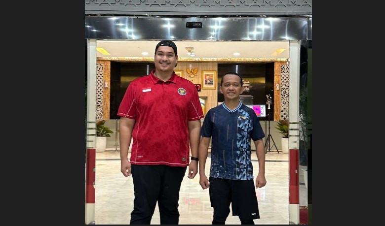 Menpora Dito Ariotedjo (kiri) dan Menteri Investasi/Kepala BKPM Bahlil Lahadalia