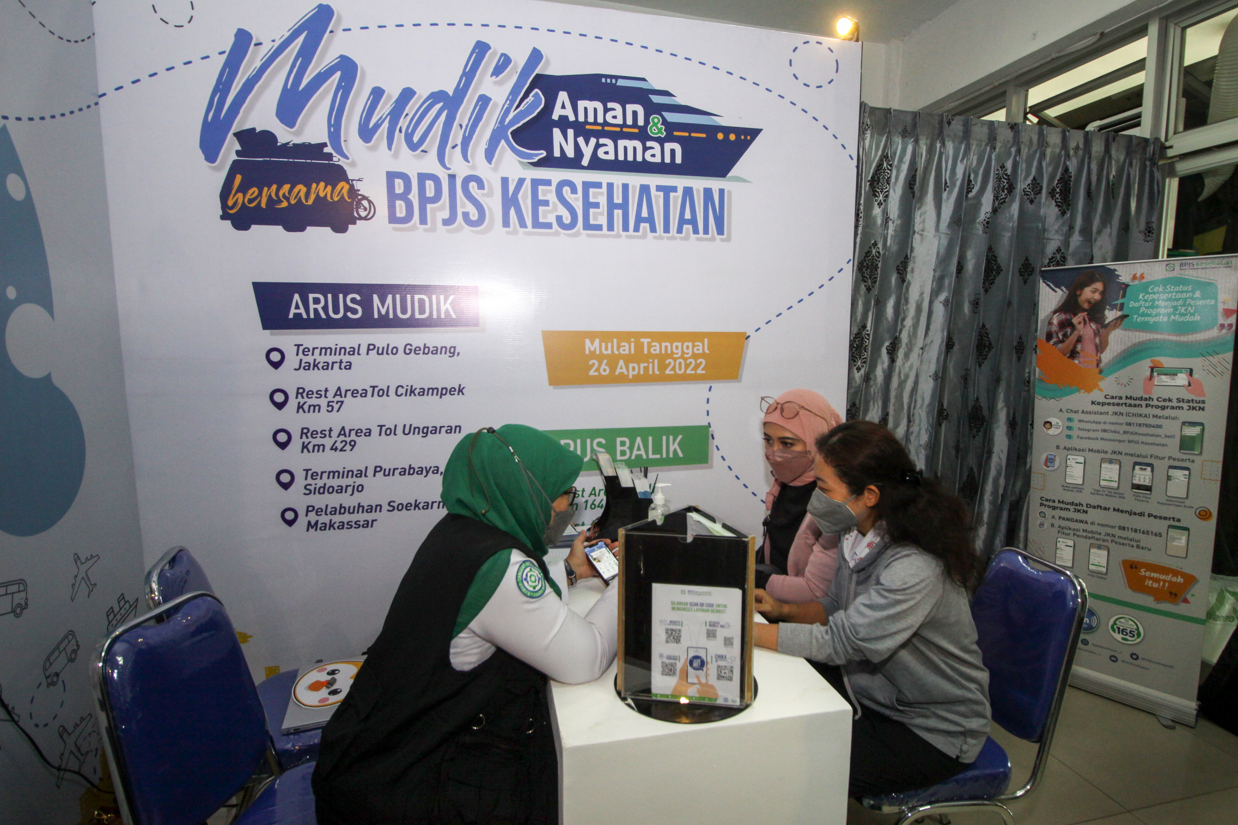 POSKO MUDIK BPJS KESEHATAN DI TERMINAL BUNGURASIH, SIDOARJO, JATIM, TAHUN 2022.