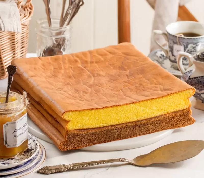 Lapis Surabaya salah satu oleh-oleh khas Surabaya