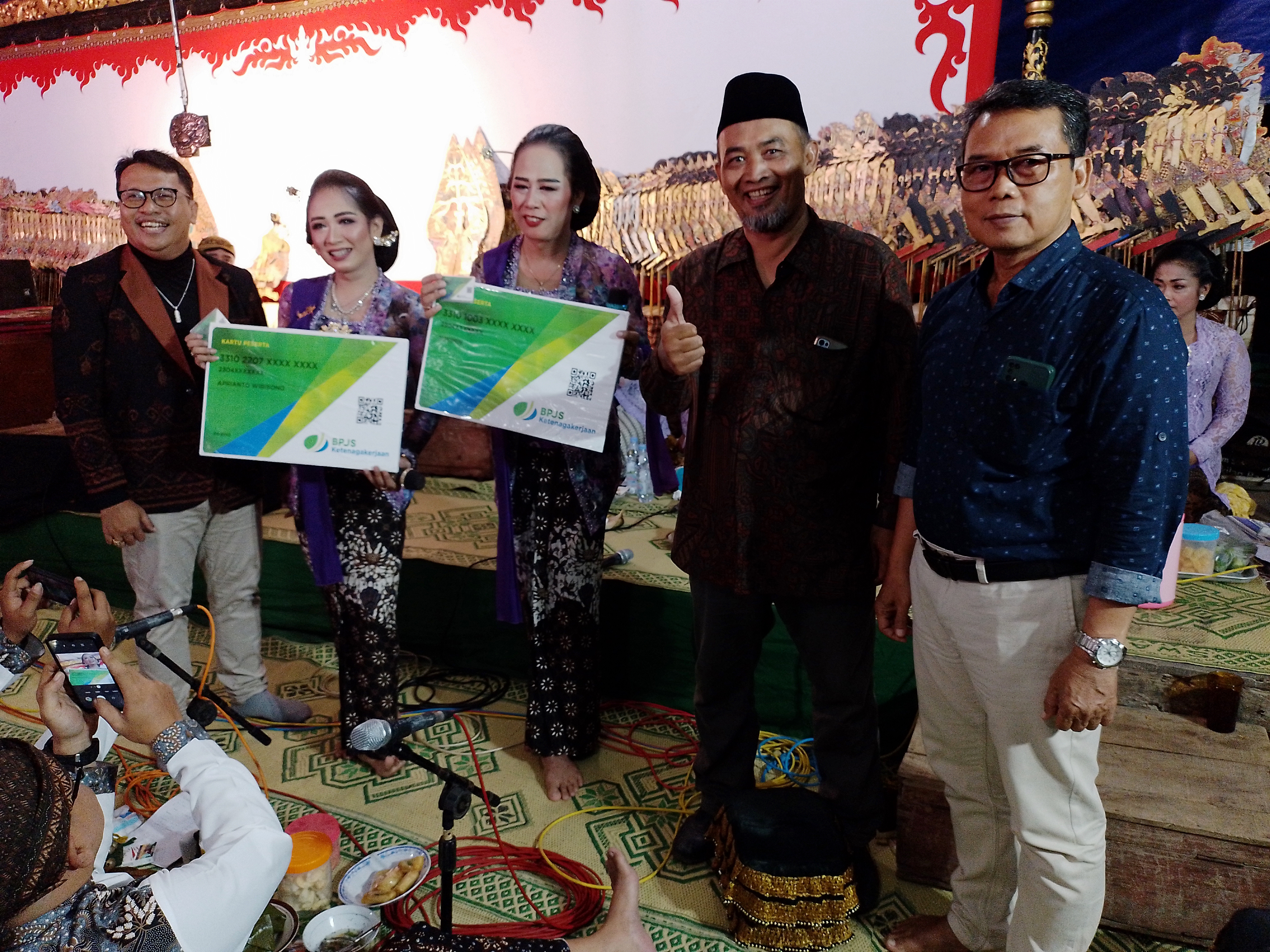 BPJS Ketenagakerjaan Klaten Serahkan Santunan Kematian dan Kartu Kepesertaan Kepada Pelaku Seni