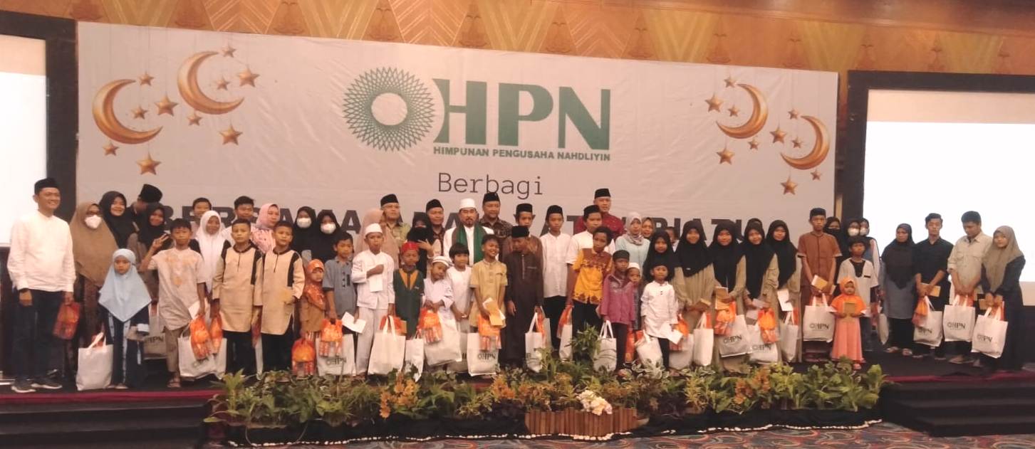 Acara santunan anak yatim menyambut Ramadan.