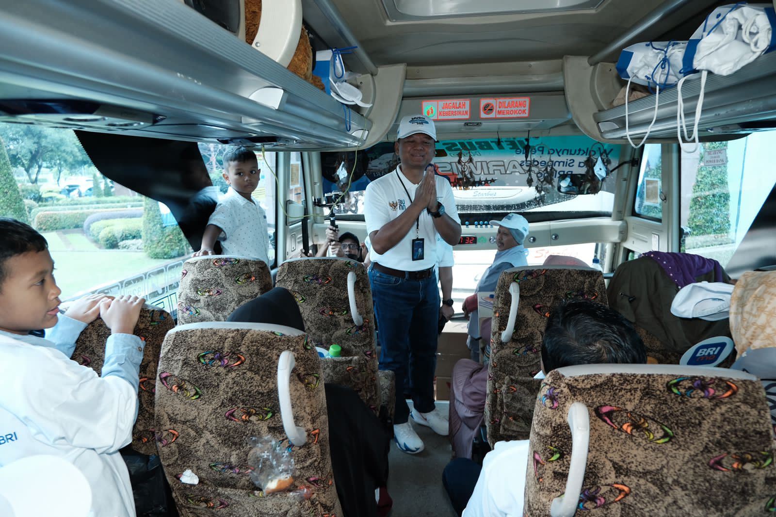 BRI bersama Pegadaian dan PNM memberangkan 7.500 nasabahnya untuk menikmati mudik Lebaran gratis.