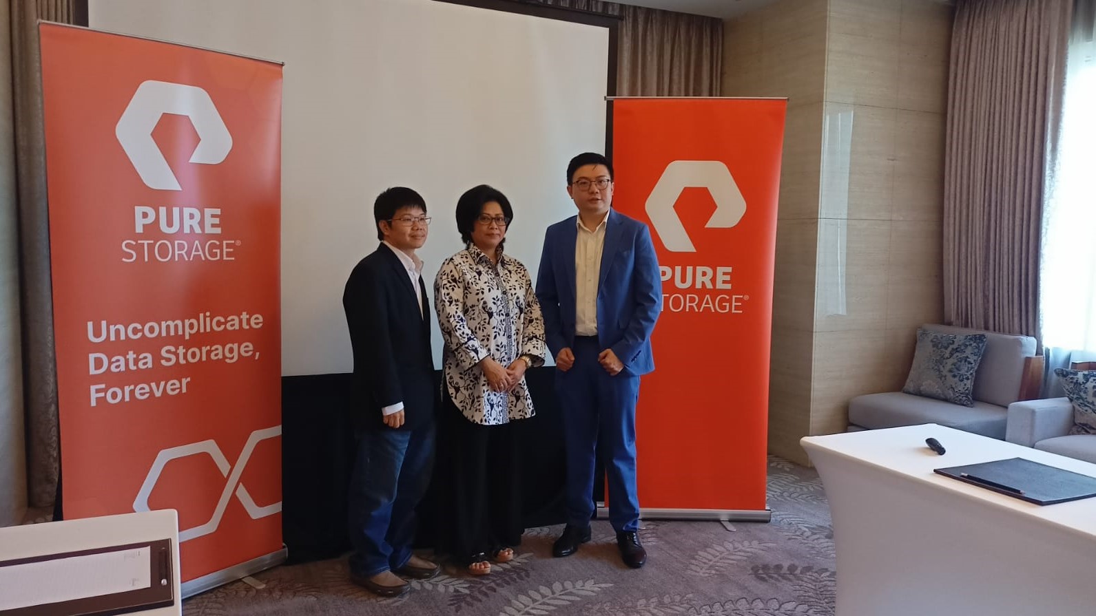 Pure Storage saat peluncurkan pusat penyimpanan data terbaru, FlashBlade//E. 