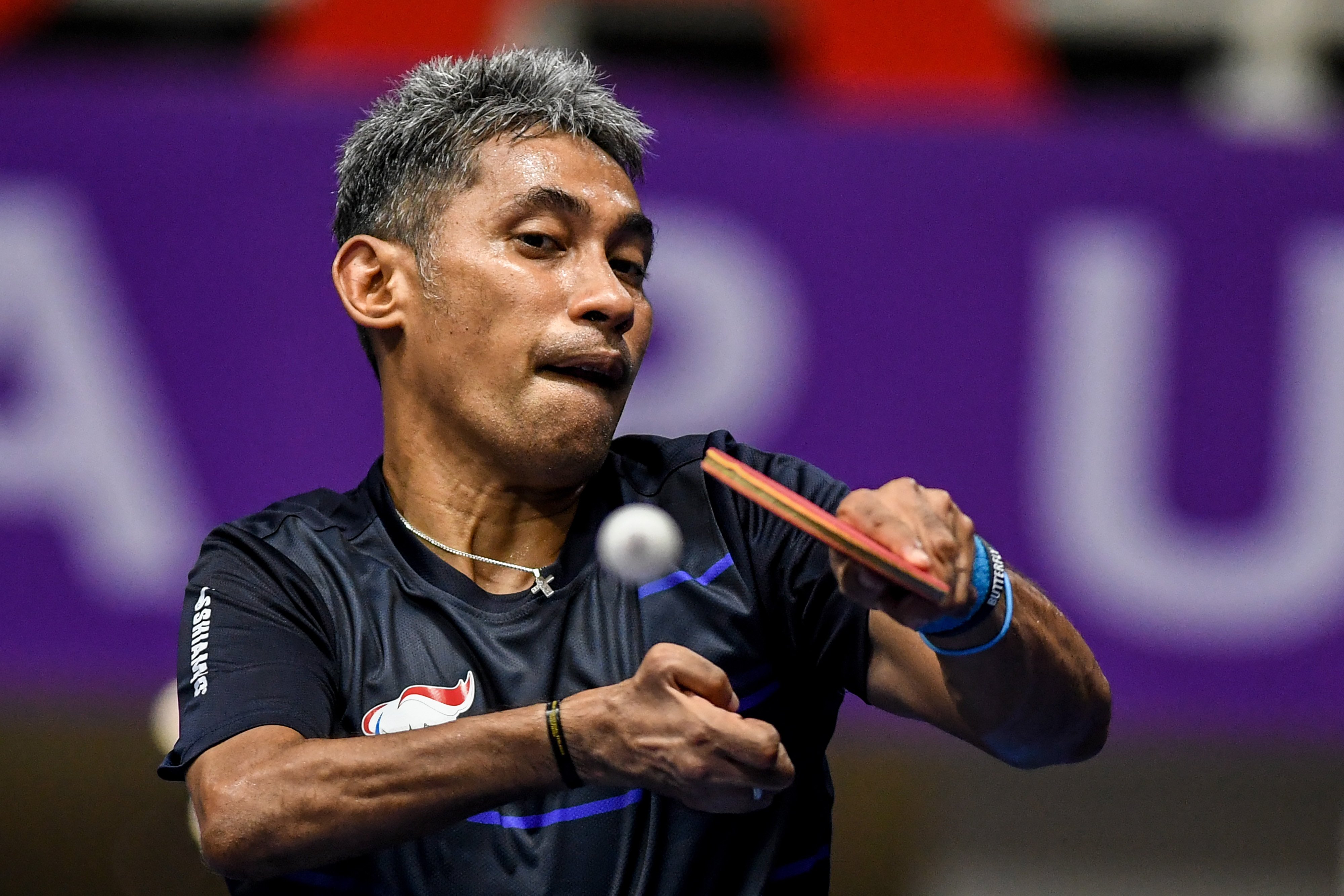 Atlet paratenis meja David Jacobs