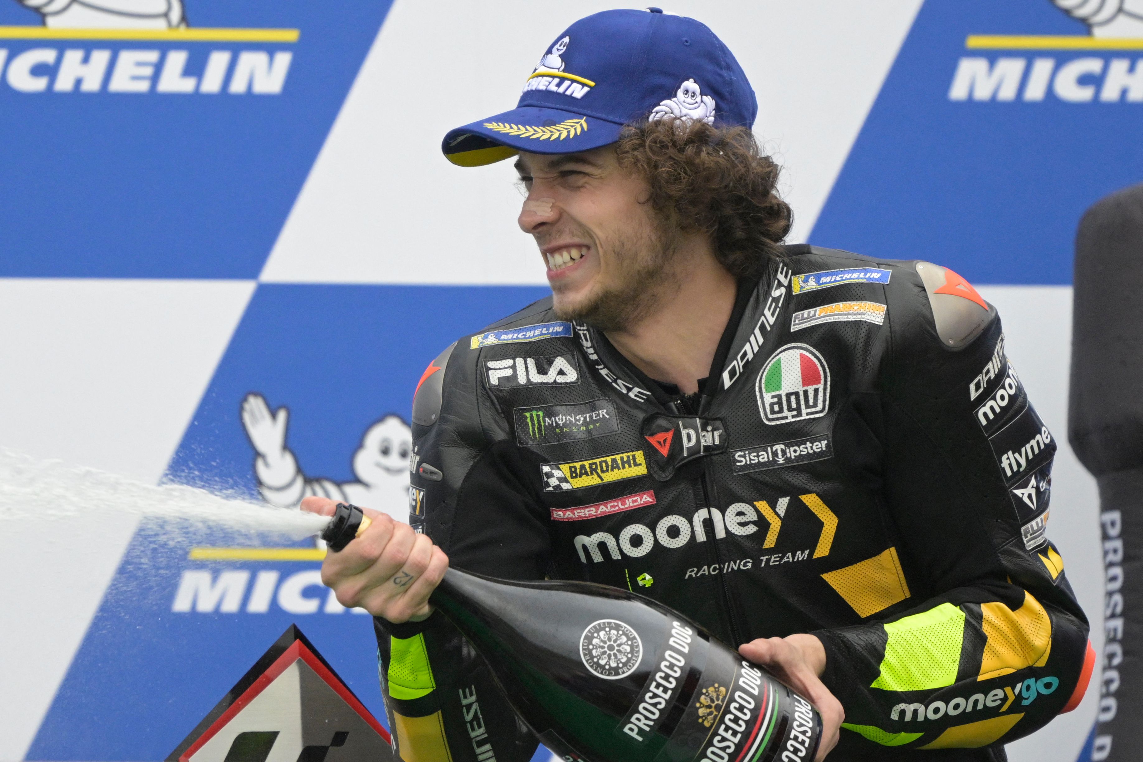 Pembalap Mooney VR46 Marco Bezzecchi usai menjadi juara GP Argentina