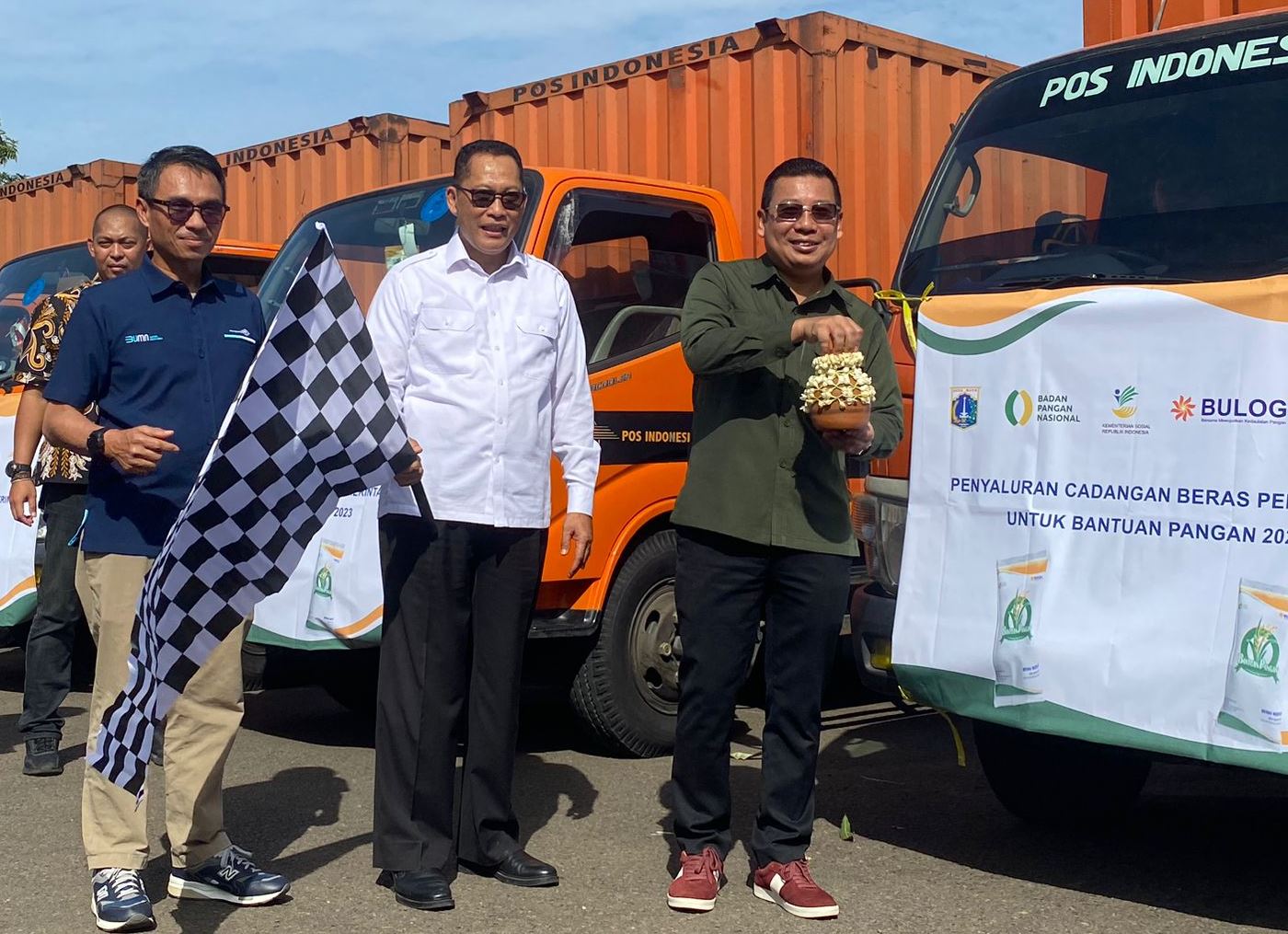 Pos Indonesia Distribusikan Bantuan Pangan Beras ke Penjuru Negeri