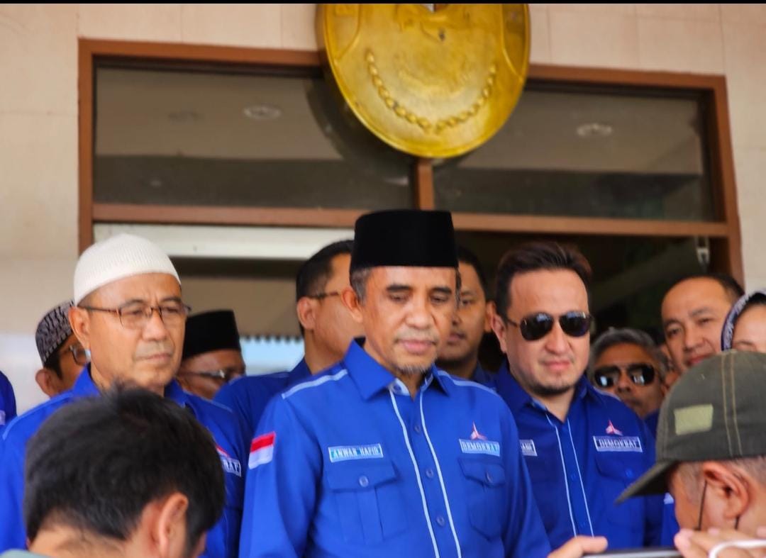 Kader DPD Demokrat Sulawesi Tengah menyambangi Pengadilan Tinggi Sulteng