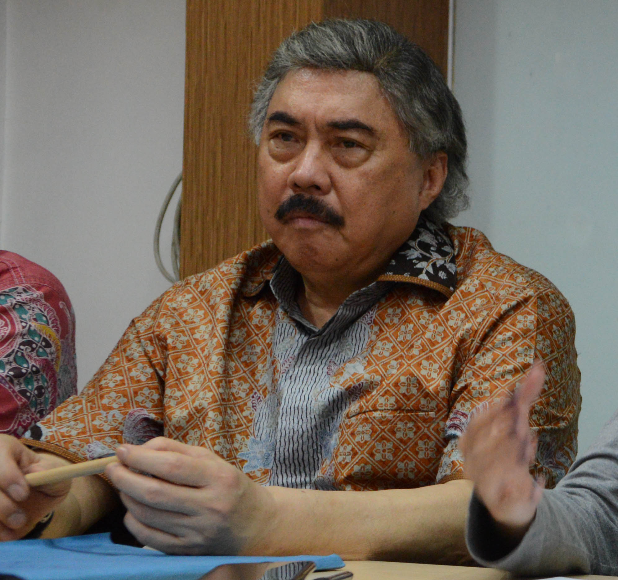 Mantan Hakim Mahkamah Agung (MA)  Gayus Lumbuun mengapresiasi perhatian Jokowi terhadap RUU yang sudah lama mandek itu