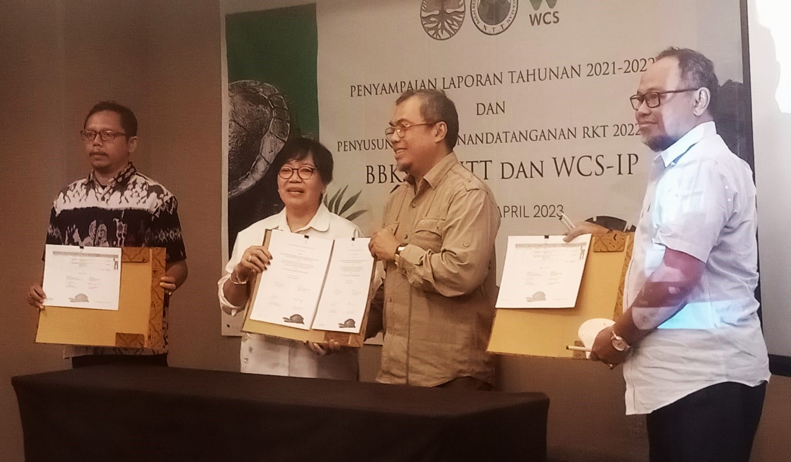 Pemulangan kura-kura leher ular difasilitasi BBKSDA bersama Wildlife Conservation Society Indonesia Program (WCS-IP) dan Mandai Nature.