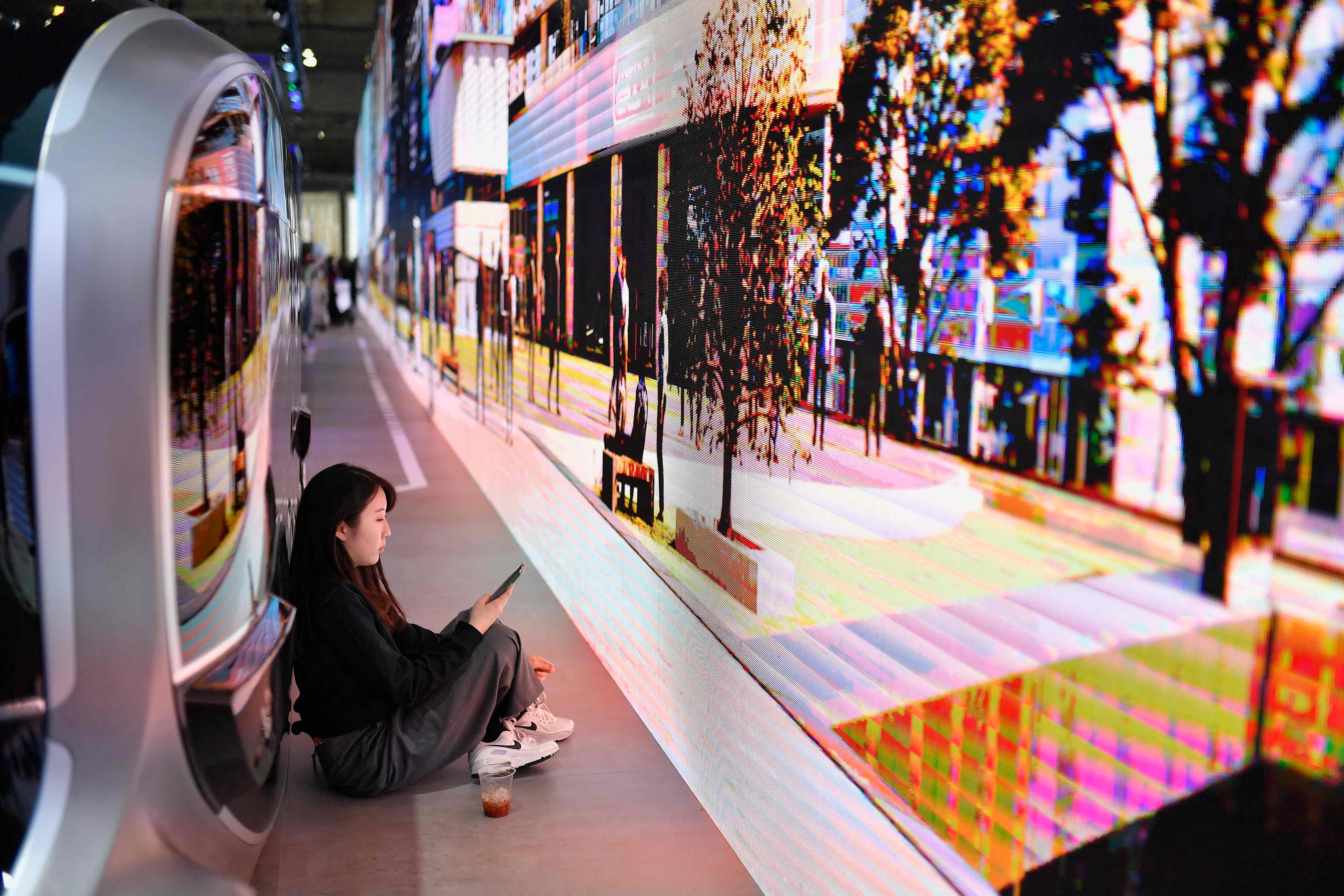 Perempuan Juga Harus Cakap Digital