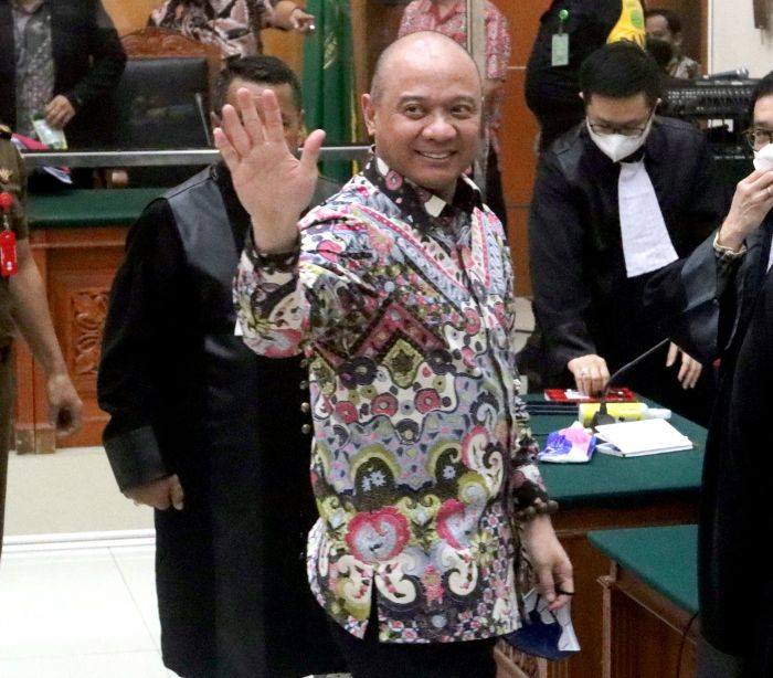 Eks Kapolda Sumbar Irjen Teddy Minahasa