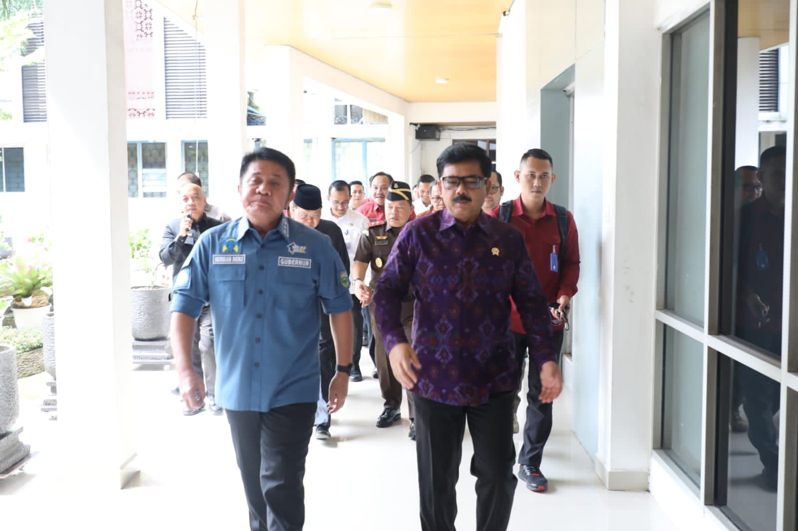 Menteri ATR/BPN Hadi Tajhjanto mengunjungi Sumatera Selatan untuk berkoordinasi dengan Gubernur Sumsel Herman Deru