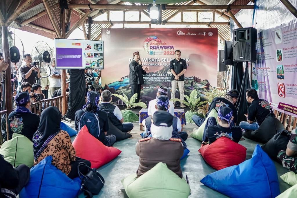 Menteri Pariwisata Dorong Desa Wisata Selamanik Lengkapi Infrastruktur