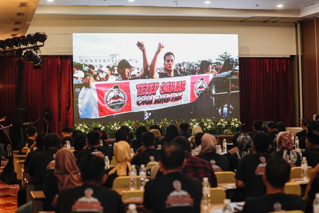 Sukarelawan Des Ganjar Dikukuhkan di 17 Kabupaten/Kota di Sumsel