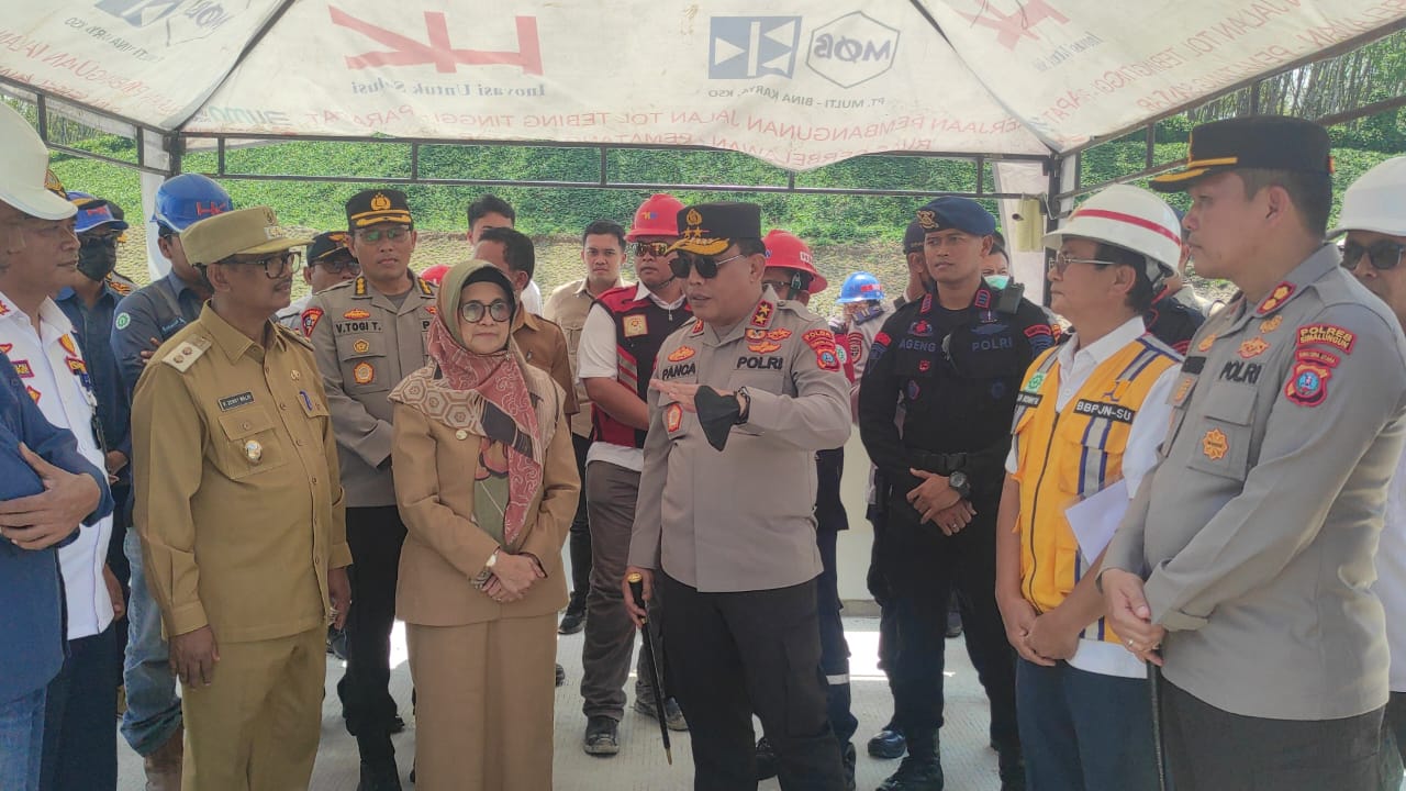 Kapolda Sumatra Utara Irjen Panca Putra Simanjuntak ditemui pejabat daerah saat berkunjung ke Kabupaten Simalungun dan Kota Pematang Siantar