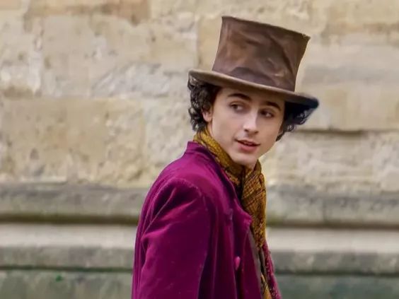 Timothee Chalamet berperan sebagai Willy Wonka muda dalam fIlm The Wonka 2023