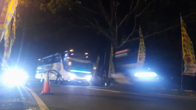 Arus mudik melalui Pos Terpadu Leter U Gentong