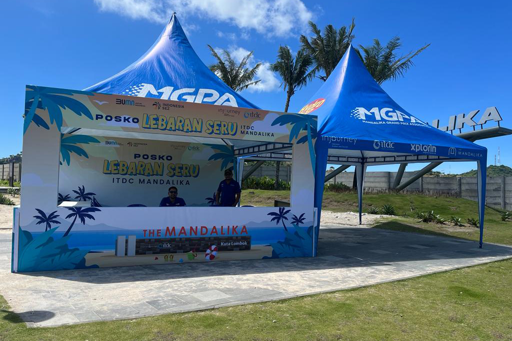 Posko Lebaran yang didirikan ITDC di Mandalika, Nusa Tenggara Barat.