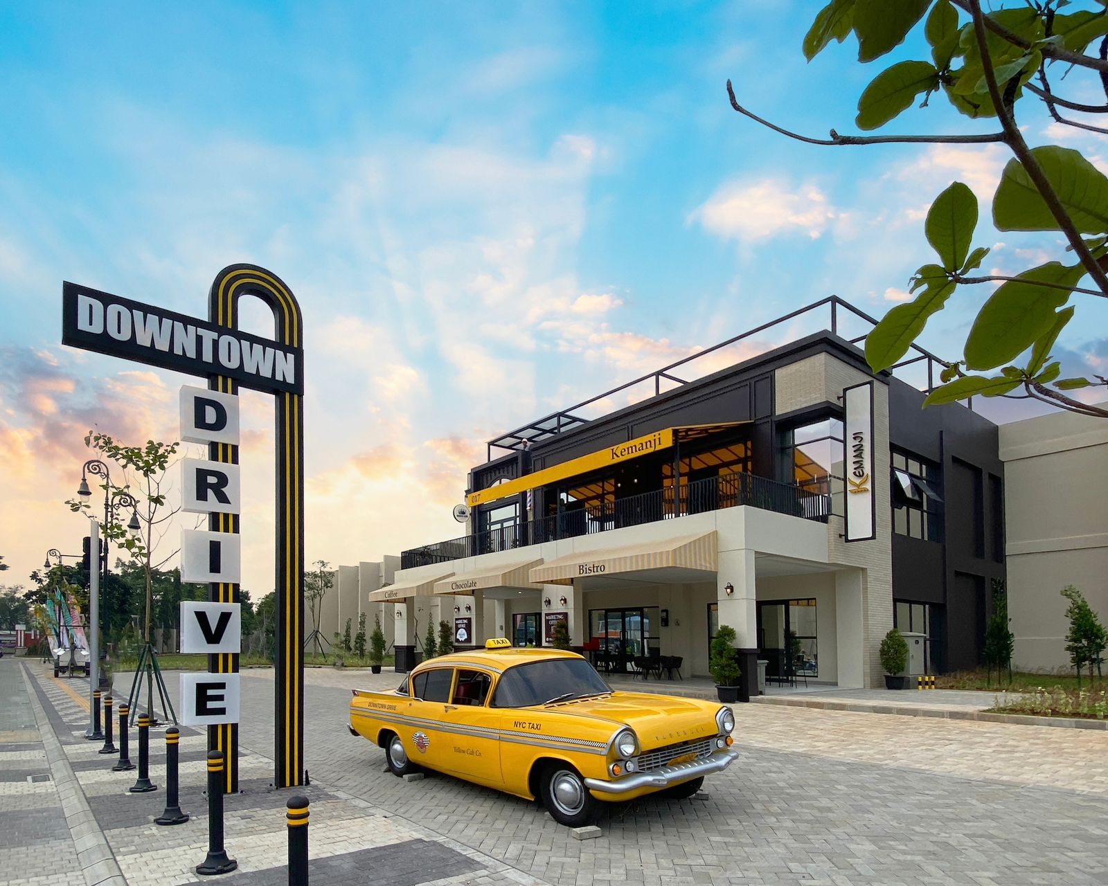 Downtown Drive kawasan properti komersial di kawasan Scientia Garden Summarecon Serpong